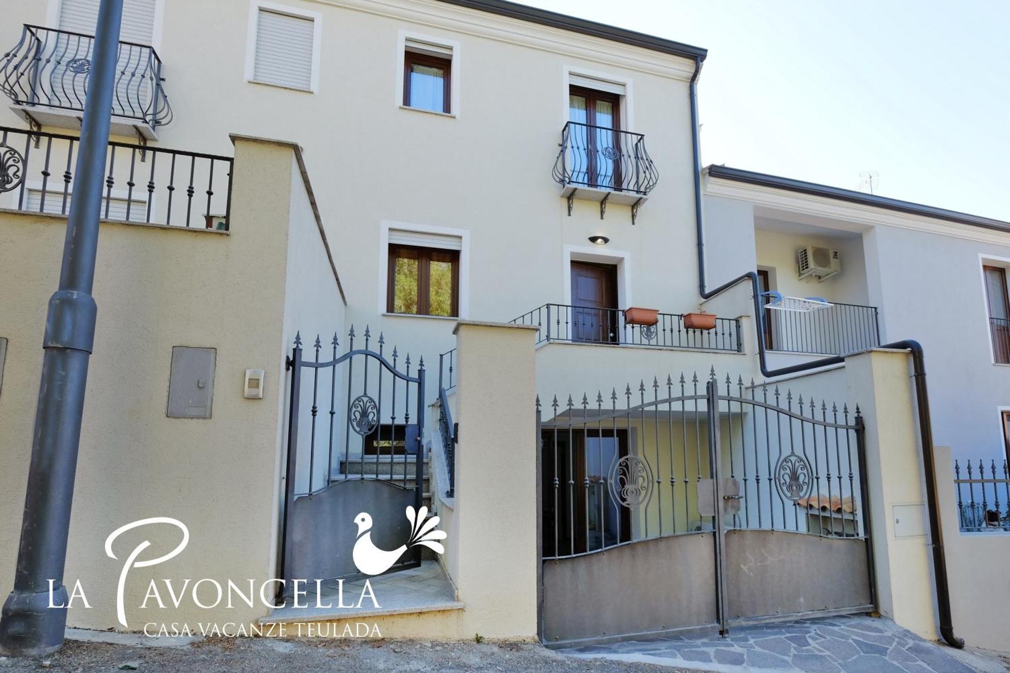 Case Vacanze La Pavoncella Teulada Extérieur photo