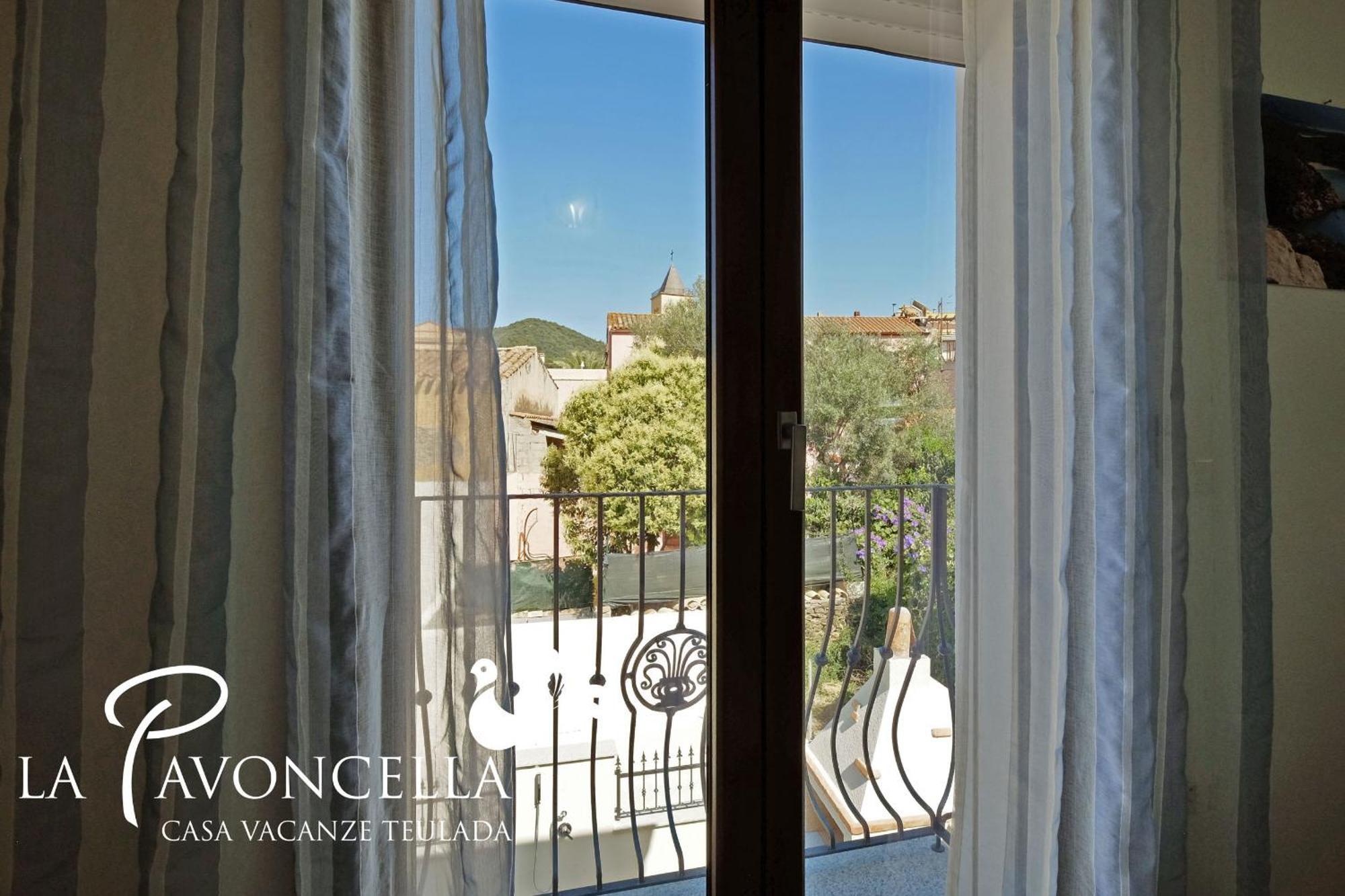 Case Vacanze La Pavoncella Teulada Extérieur photo