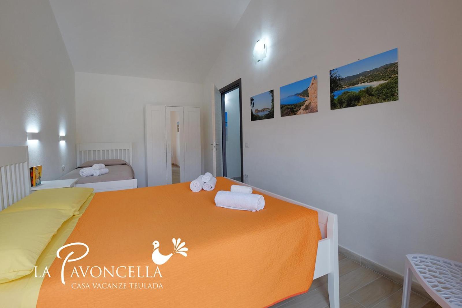 Case Vacanze La Pavoncella Teulada Extérieur photo