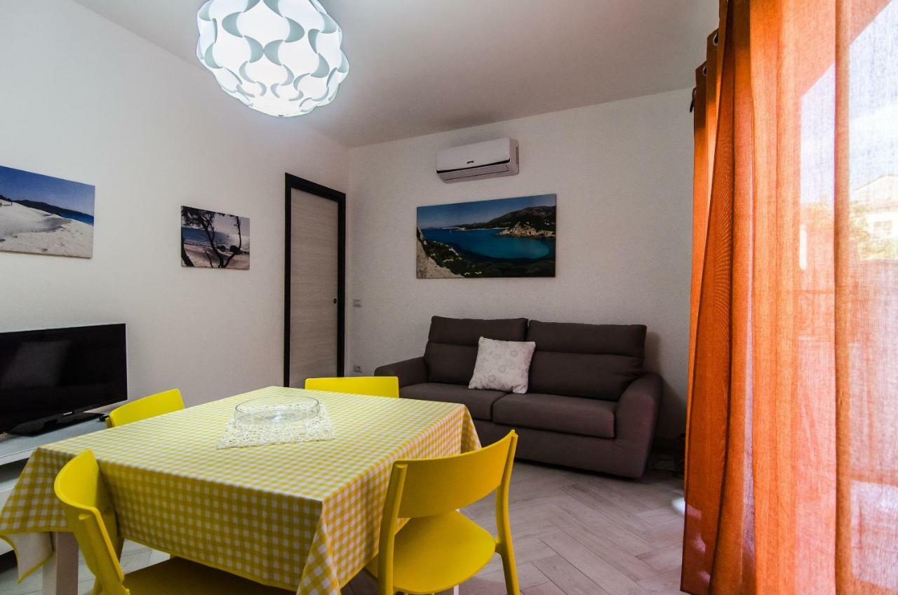 Case Vacanze La Pavoncella Teulada Extérieur photo